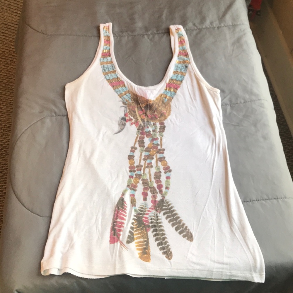 Graphic tank